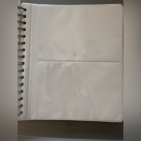 Two NWOT Elegant Cream Wedding Photo Albums - Picture 5 of 9